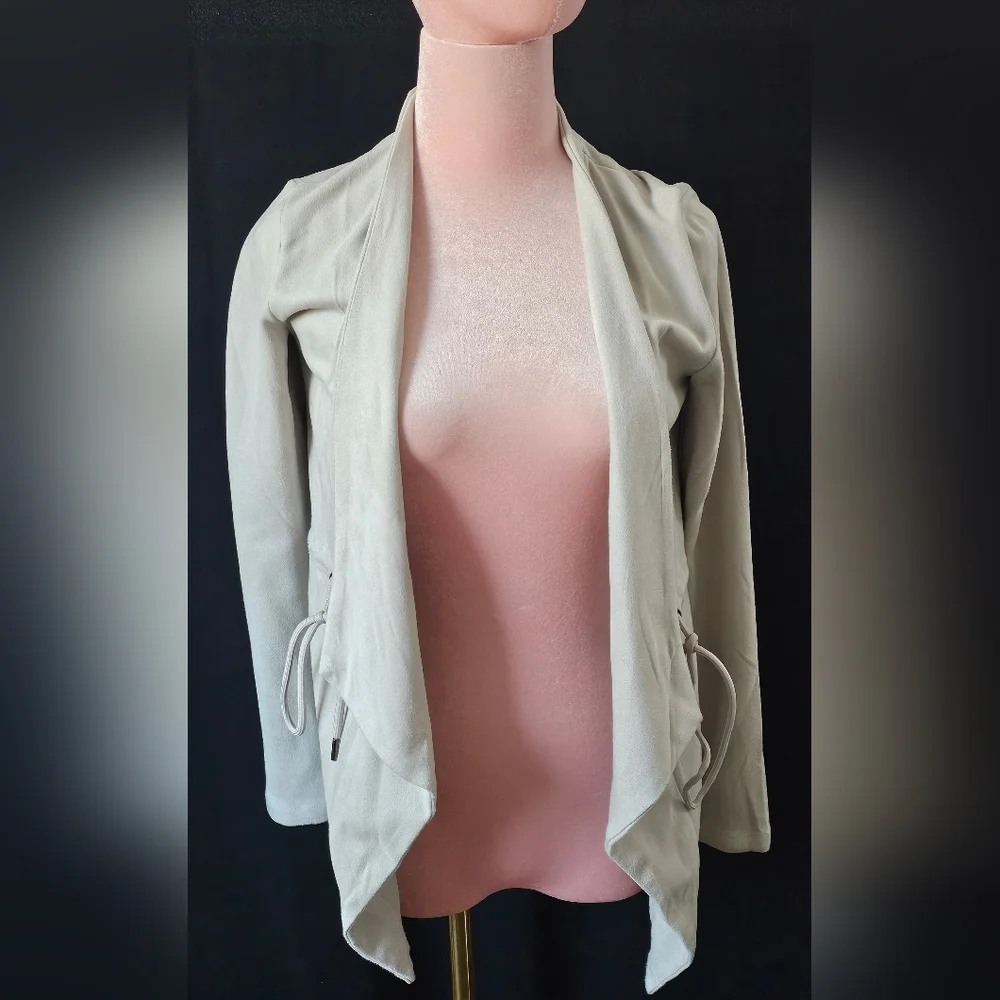 Jacket - Picture 3 of 5